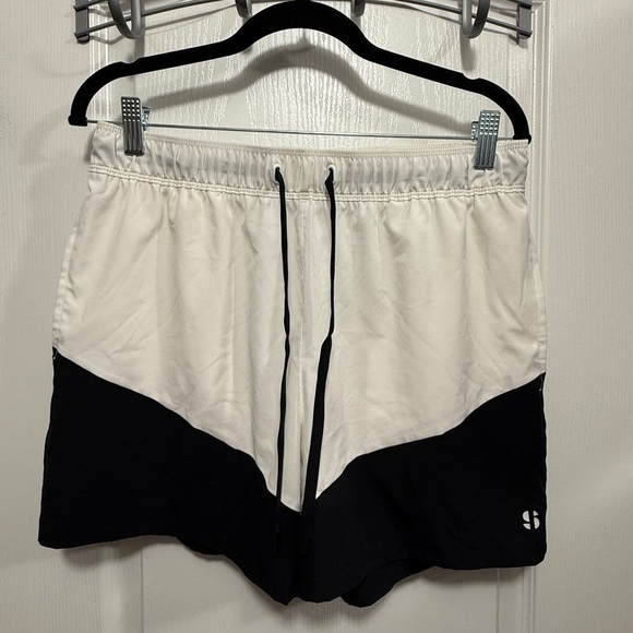 Sports Illustrated Mens Medium Workout Shorts white black EUC activewear gym - Picture 1 of 16